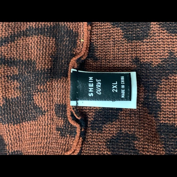 Shein Curve reversible Top - Picture 4 of 4